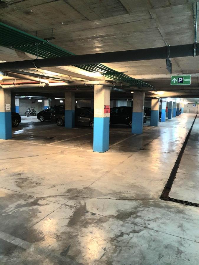 Rovena'S Apartment - Free Parking Тирана Экстерьер фото