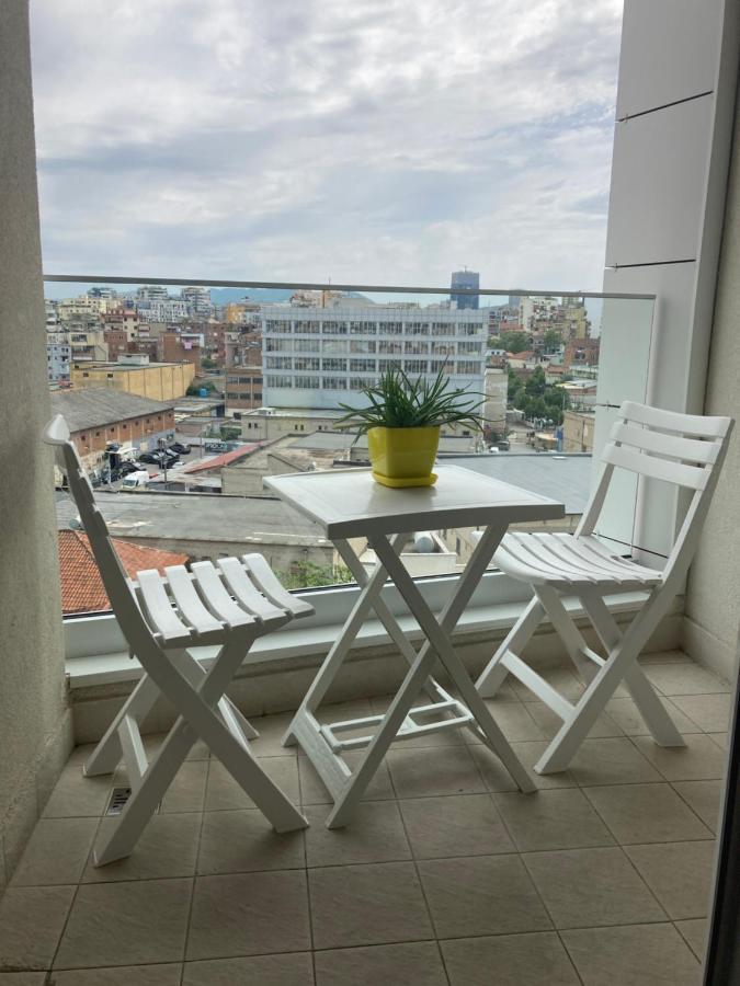 Rovena'S Apartment - Free Parking Тирана Экстерьер фото